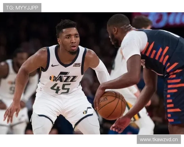 在瓜帅体系下罗德里与坎特防守覆盖呈现分散趋势 在瓜帅体系下罗德里与坎特防守覆盖呈现分散趋势